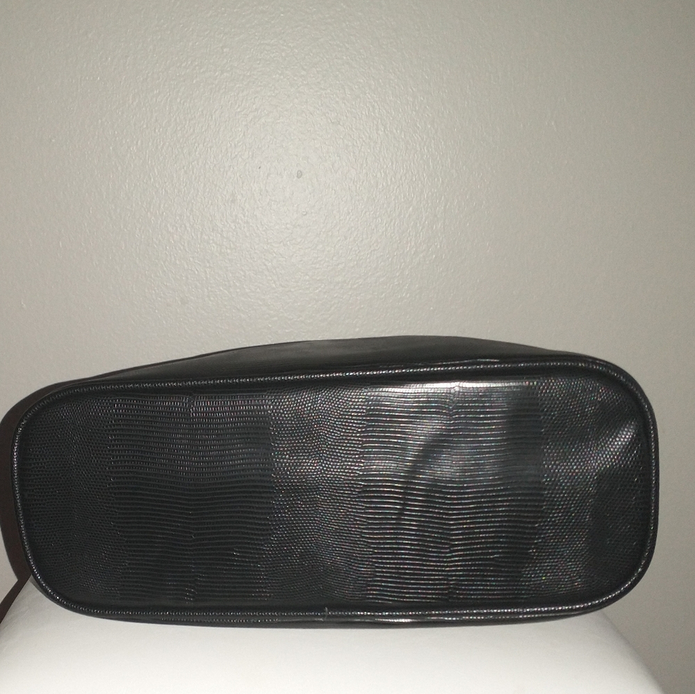Magnetic Closure HandBag | Geir Ness Norway - Picture 8 of 11